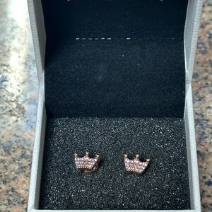 Pandora Rose Gold Crown Stud Earrings – Blush Pink Sparkle